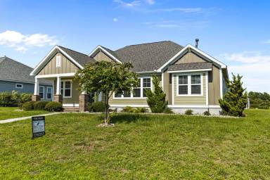 Main picture of 202 Seagrass Way