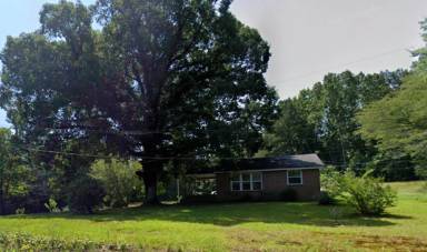 Main picture of 409 Bronco Rd