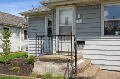 Main picture of 1533 39th St