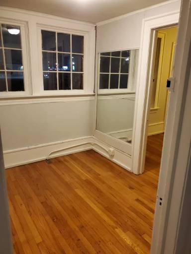 Main picture of 34 Burlingame St