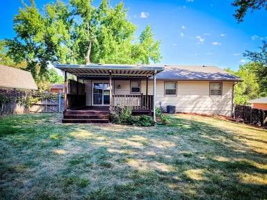 Main picture of 5959 Oakridge Dr