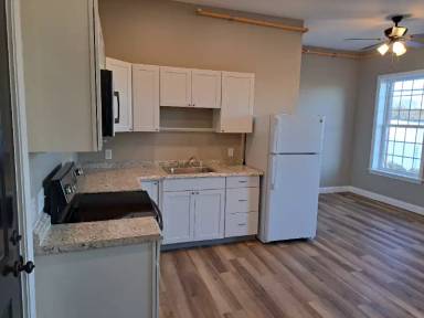 Main picture of 8 Depot St