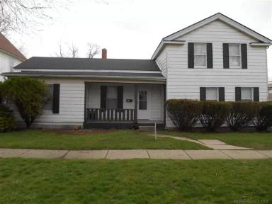 Main picture of 51240 Clay St