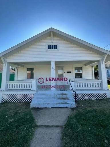 Main picture of 753 S Fort Ave
