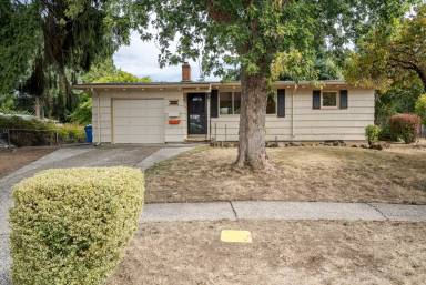 Main picture of 6601 NW Firwood Dr