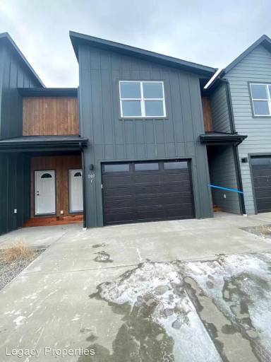 Main picture of 207 13th St