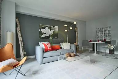 Main picture of 1350-60 Lake Shore Drive Apartments