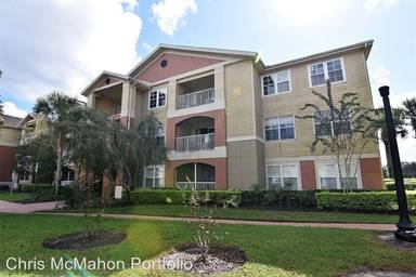 Main picture of 1939 Summer Club Dr