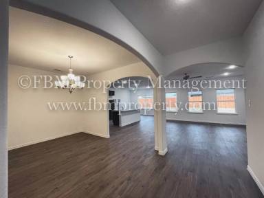 Main picture of 655 Excelsior Dr