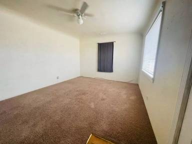 Main picture of 1002 W Deming St