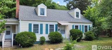 Main picture of 1561 Lovett St