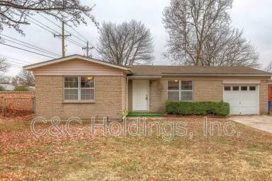 Main picture of 12648 E 27th St