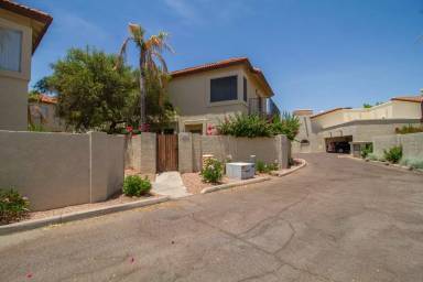 Main picture of 5032 E Siesta Dr