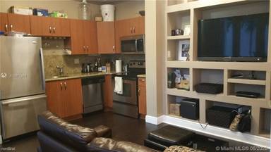 Main picture of 3062 Bird Ave