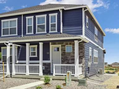 Main picture of 628 Thoroughbred Ln