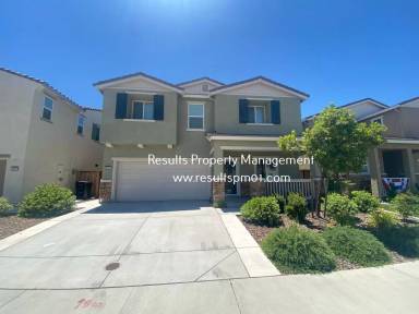 Main picture of 4033 Parkmoor Ln