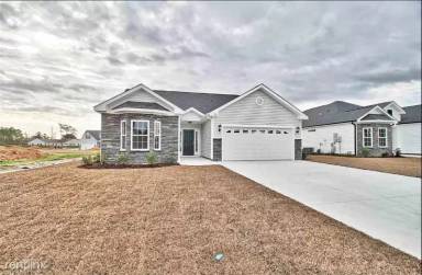 Main picture of 704 Hobonny Loop