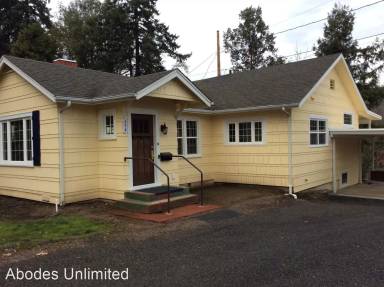 Main picture of 252 W Riverside Dr