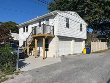 Main picture of 216 Redwood St