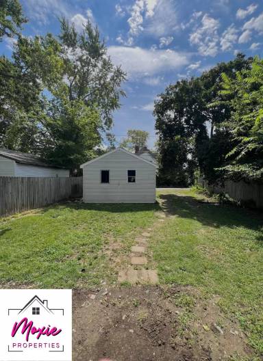 Main picture of 1225 W Taylor St