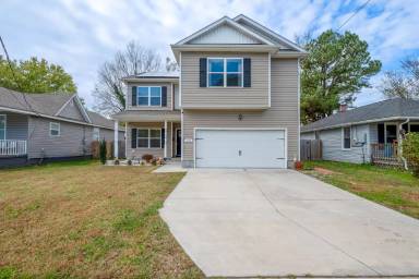 Main picture of 3129 Marne Ave
