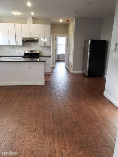 Main picture of 5044 41st St