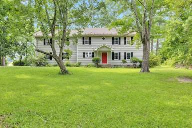 Main picture of 328 Lagoon Ln