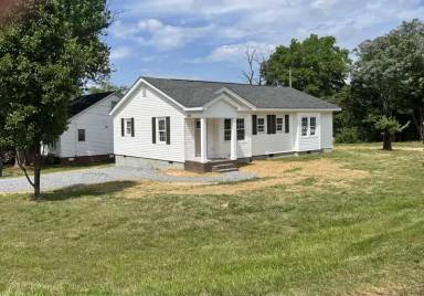 Main picture of 60 3rd St NW