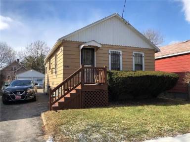 Main picture of 3428 E 104th St