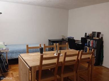 Main picture of 2125 Locust St