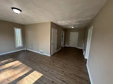 Main picture of 1056 Morton St