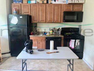 Main picture of 96 Saint Botolph St