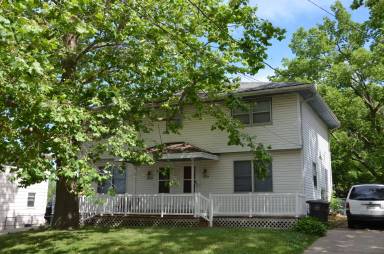 Main picture of 1101 Wade St