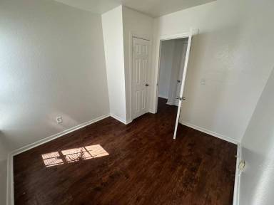 Main picture of 8114 S Hoover St