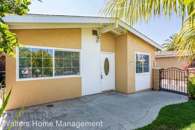 Main picture of 210 Hollenbeck Rd