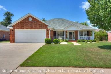 Main picture of 520 Julia Ct
