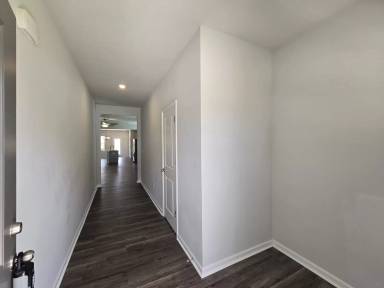 Main picture of 517 Sandy Hollow Dr