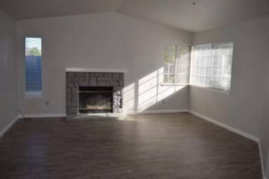Main picture of 593 Oakborough Ave
