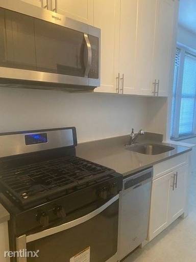 Main picture of 6541 Saunders St