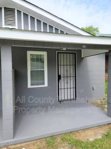 Main picture of 2349 Mason St