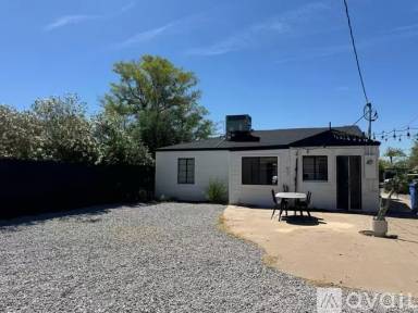 Main picture of 1416 E Granada Rd