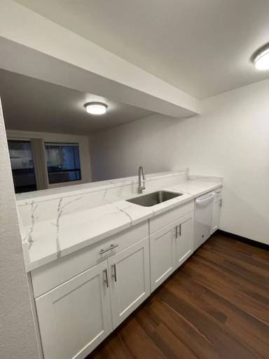 Main picture of 745 2nd Ave NW