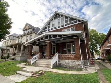 Main picture of 33 W 10th Ave