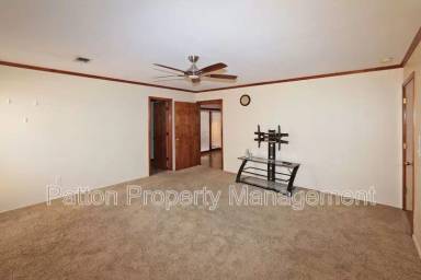 Main picture of 7003 Sheldon Rd
