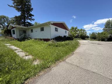 Main picture of 4999 S 19th Ave
