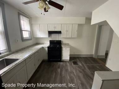 Main picture of 670 Northampton St