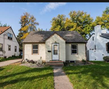 Main picture of 1458 10th St N