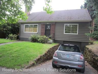 Main picture of 3624 NE Ainsworth St