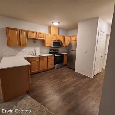 Main picture of 8225 11th Dr W