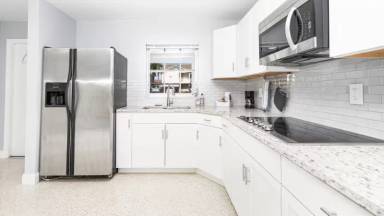 Main picture of 4960 Viceroy St